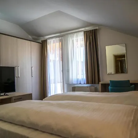 Hotel Kapetanovina