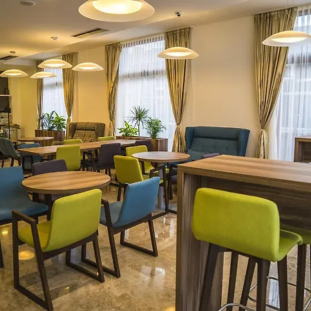 Hotel Kapetanovina 3*