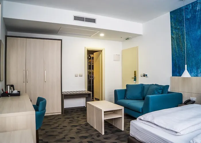 Ξενοδοχείο Kapetanovina 3*